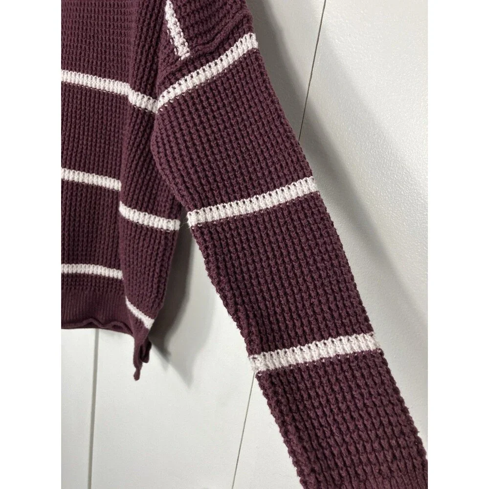 Hollister Women Purple & White Striped Knit Sweater Size Medium